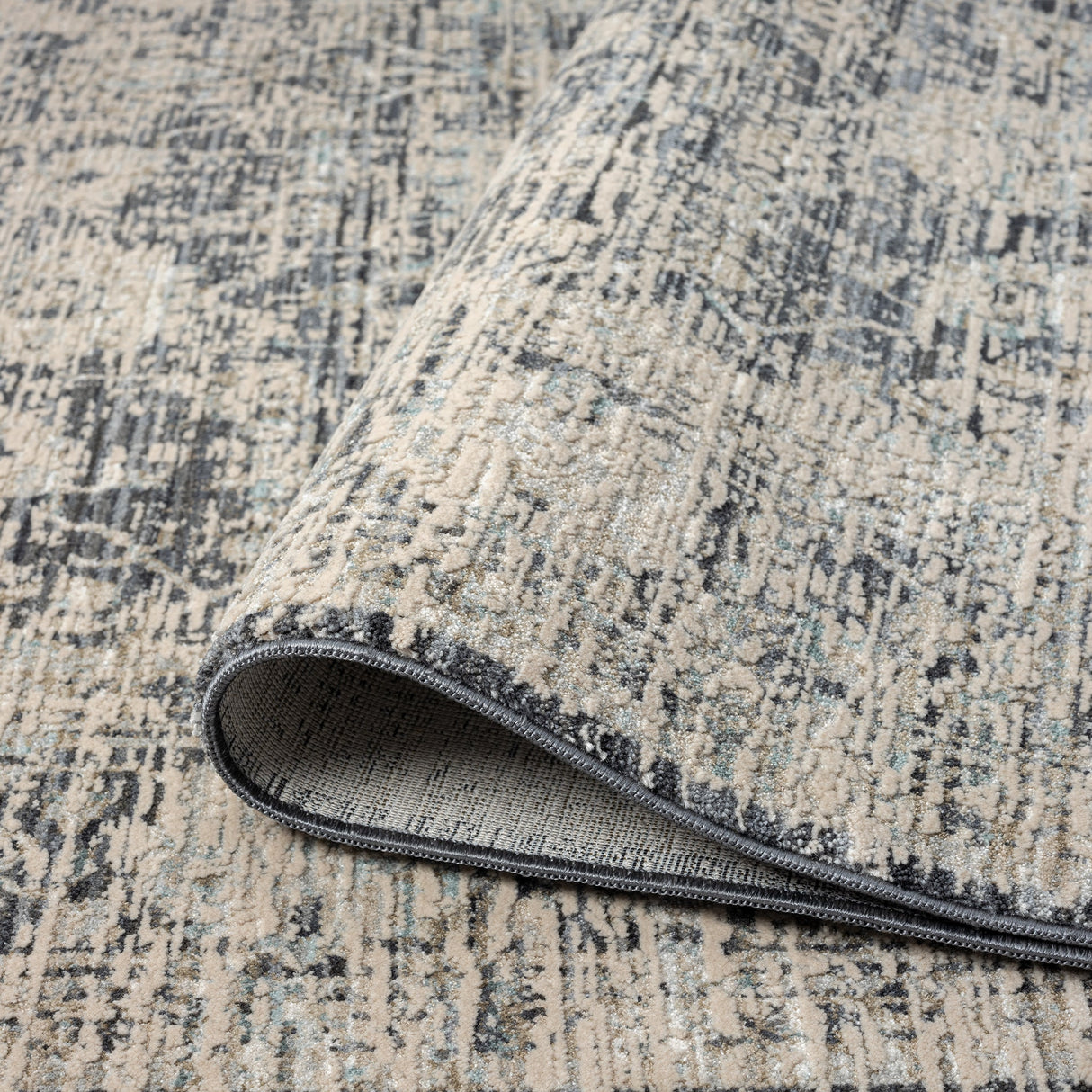 Aubre Contemporary Runner