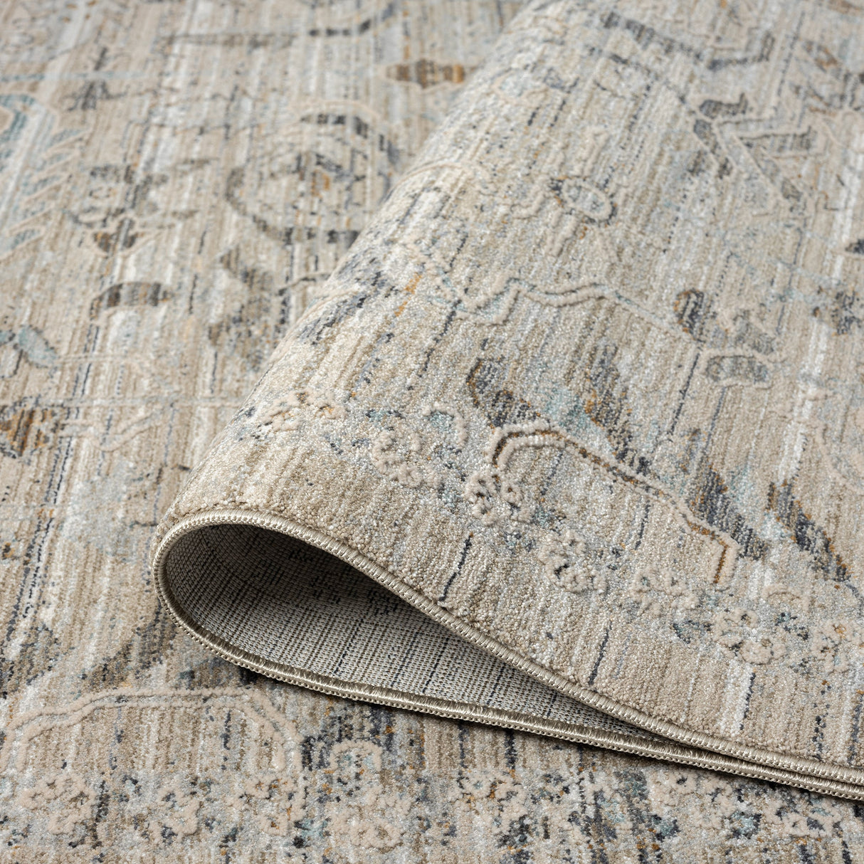 Aubre Contemporary Runner