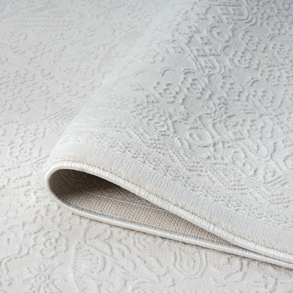Grande Jacquard Rug