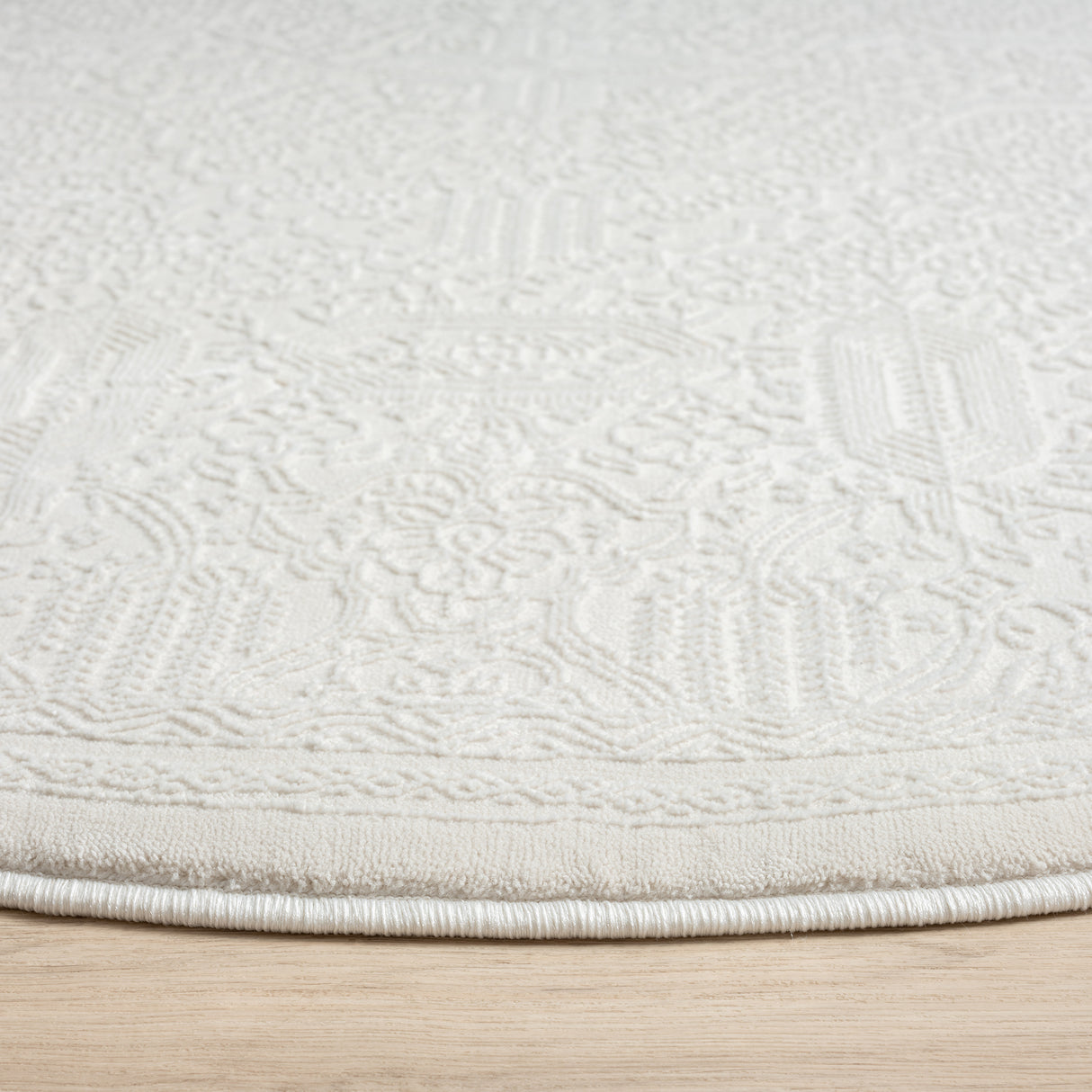 Grande Jacquard Rug Ivory