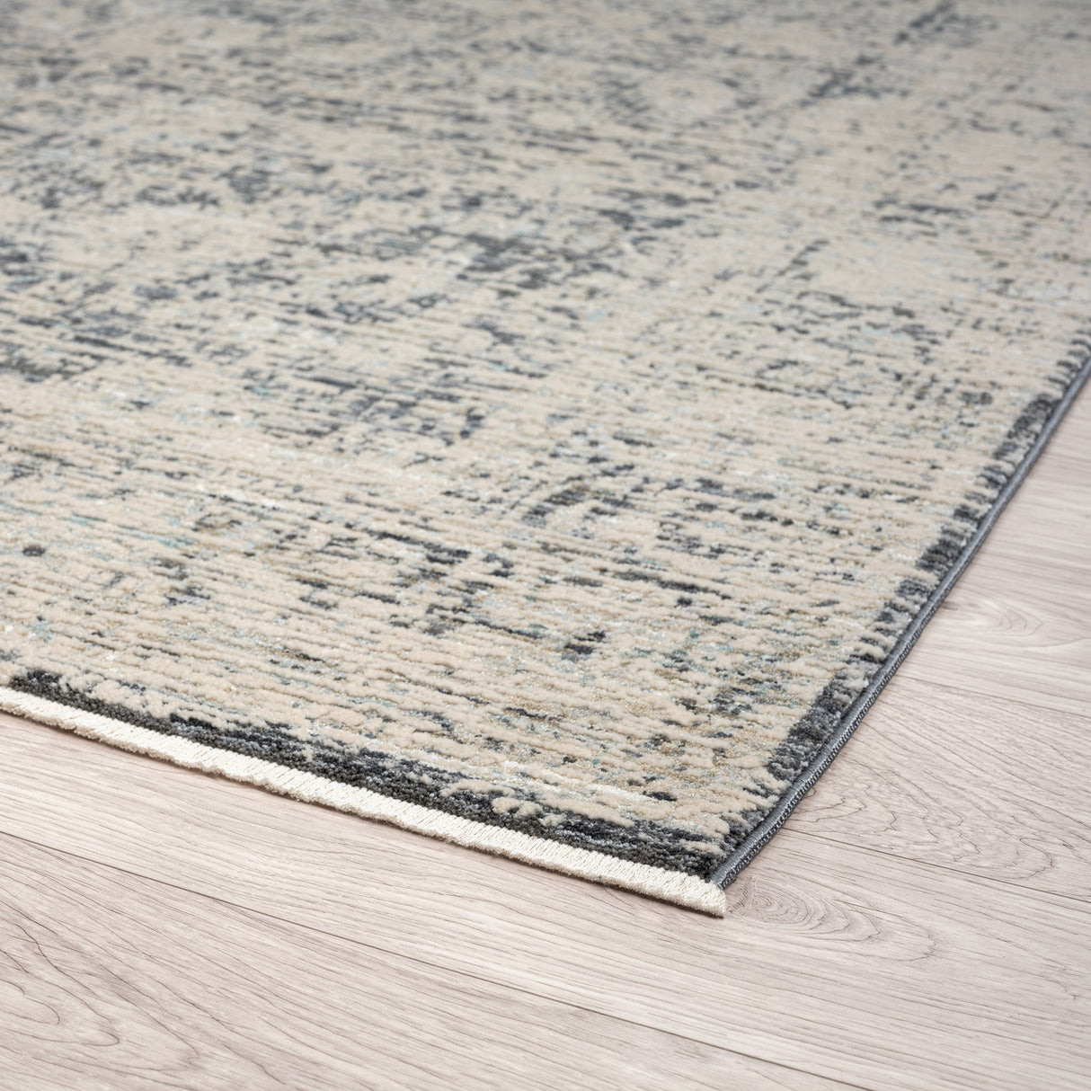 Aubre Contemporary Runner
