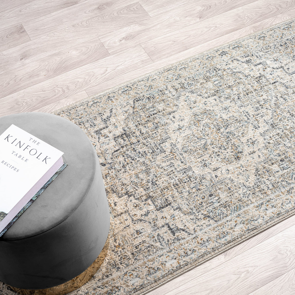 Aubre Contemporary Runner