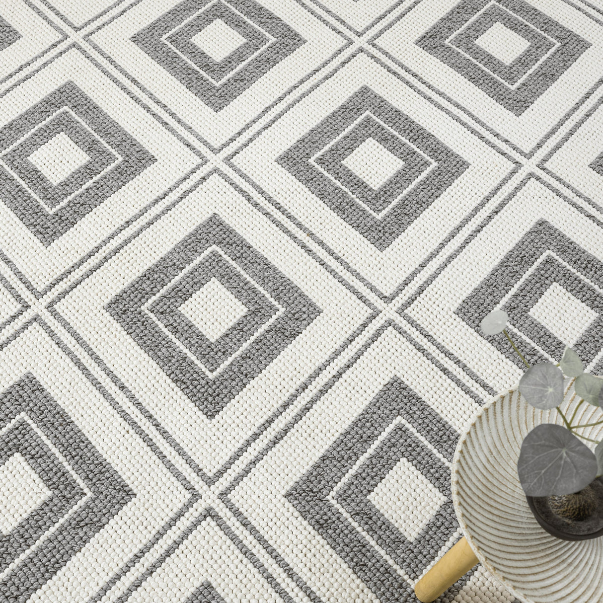 Salvino Premium Rug